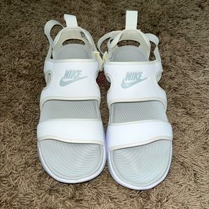 Nike Owaysis Sandals
